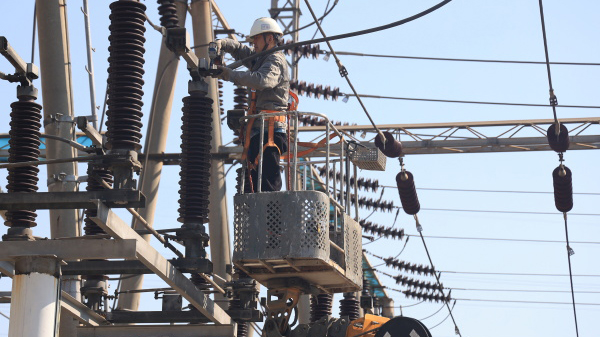 雷科電力赴長(zhǎng)沙完成電氣設(shè)備交付驗(yàn)收及技術(shù)培訓(xùn)
